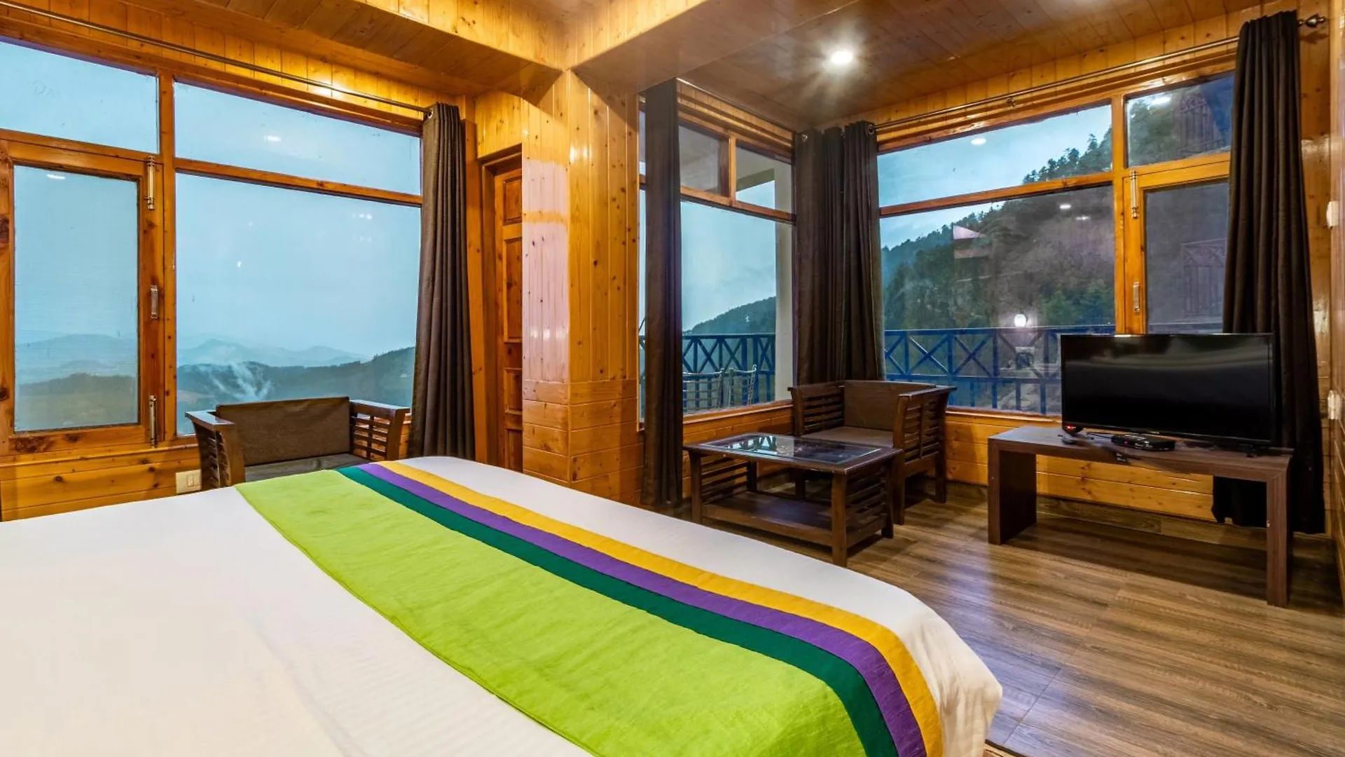 *** Hotel Treebo Snow View Resort Kufri With Mountain View India