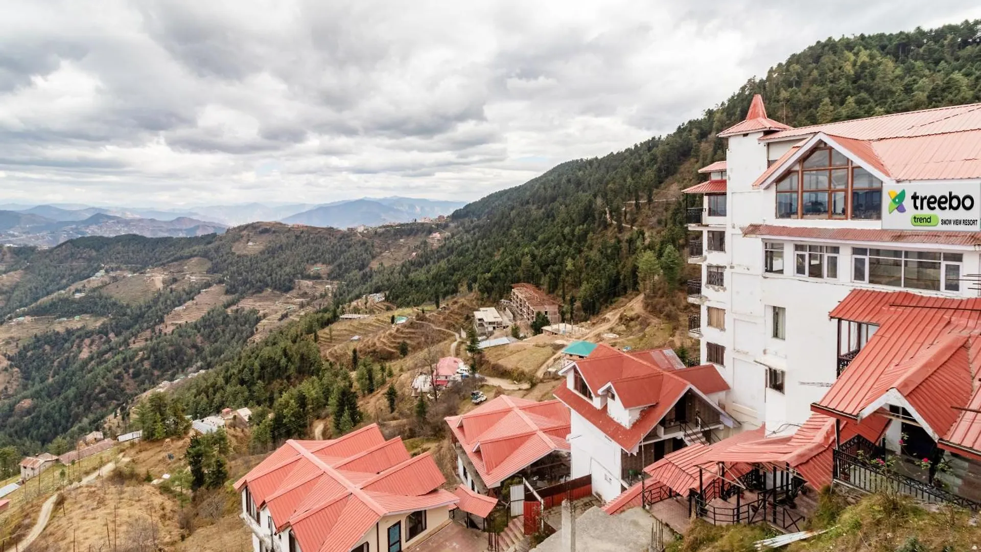 Hotel Treebo Snow View Resort Kufri With Mountain View